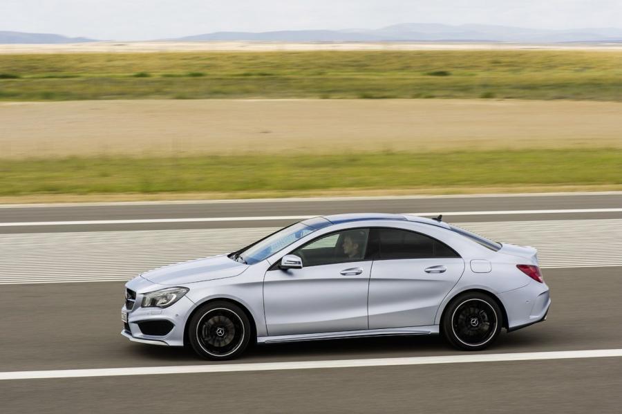  Mercedes-Benz CLA250 2014 года  (фото 2 из 69)